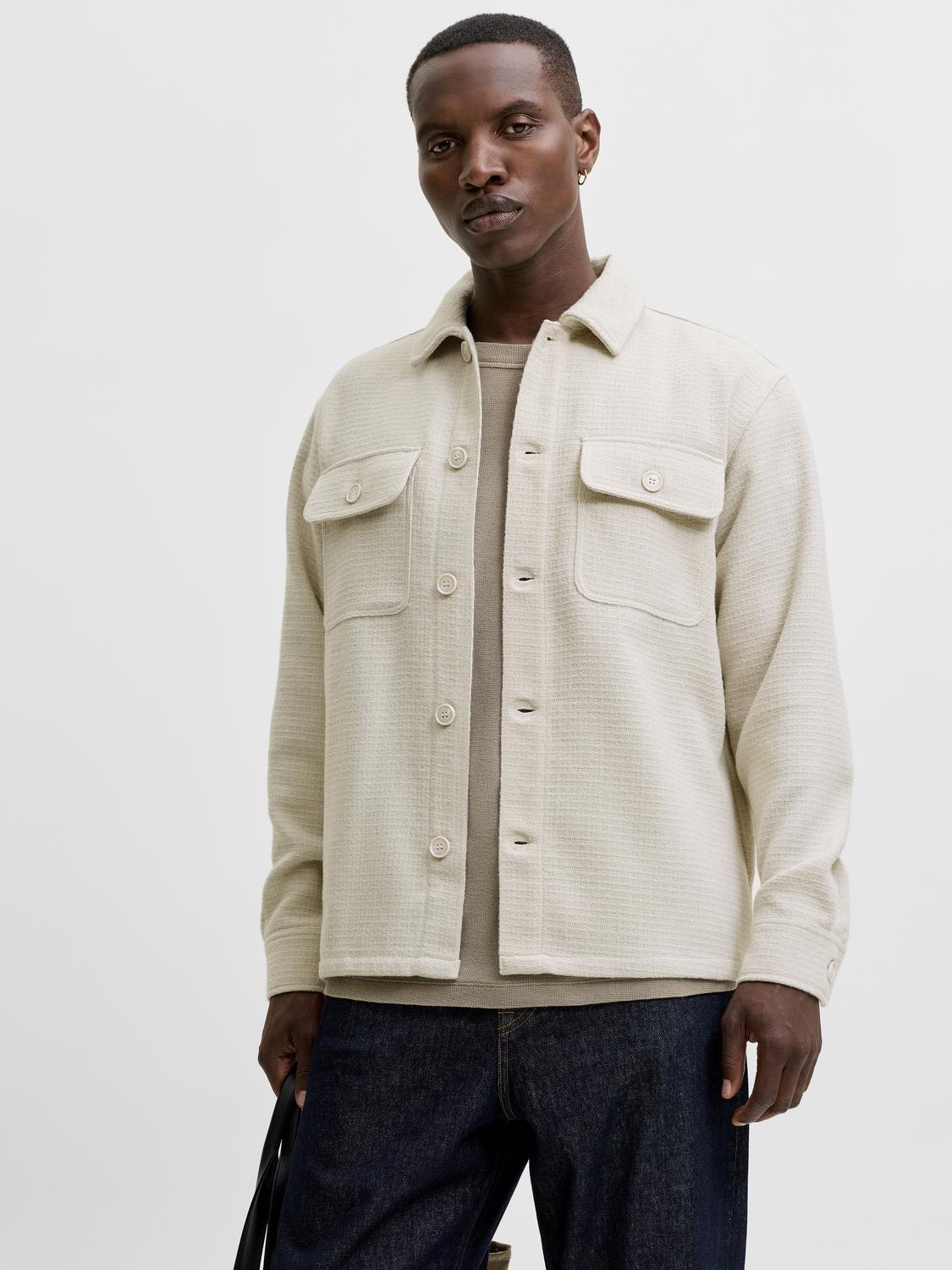 model_shot-front